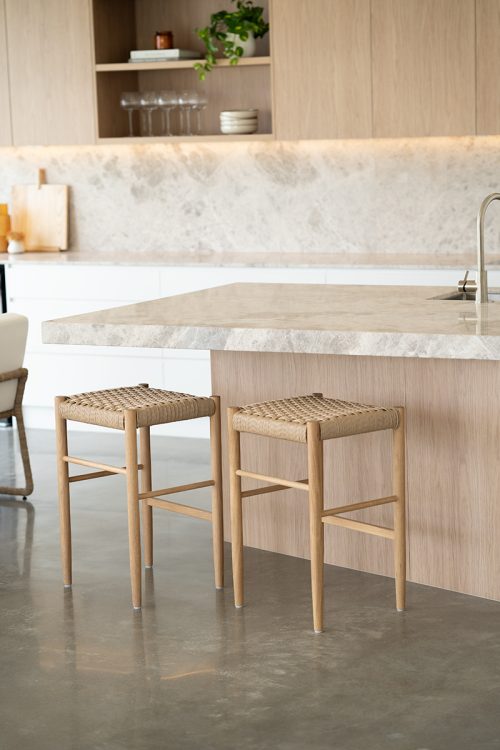 Space-saving counter stool