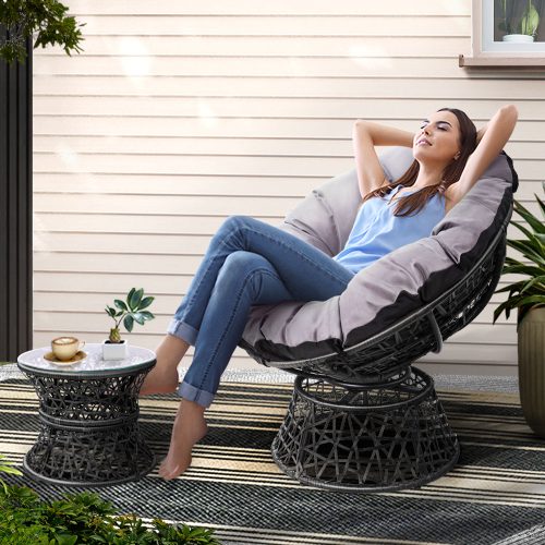 Comfortable papasan chair