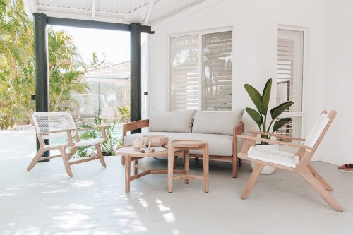 Outdoor living decor