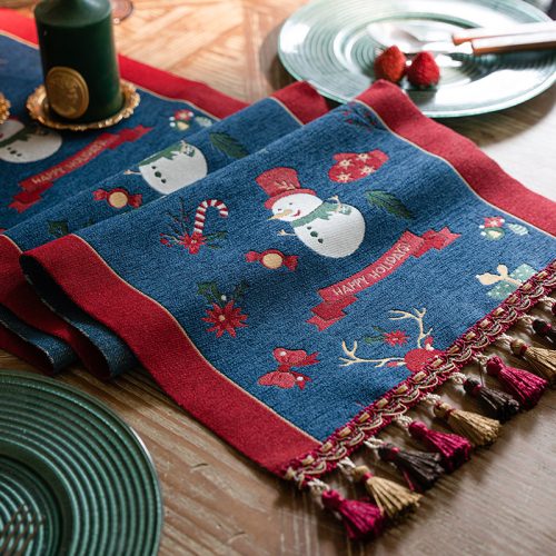 Christmas Dining Table Decor