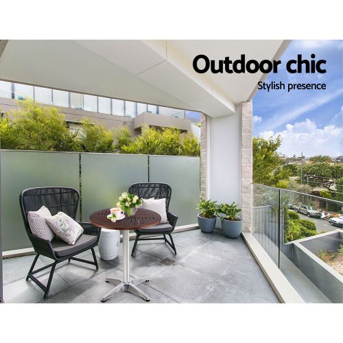 round bar table outdoor